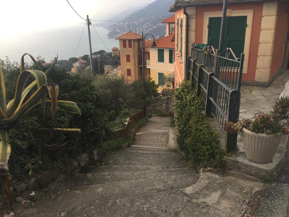 B&B Case Rosse Camogli Bagian luar foto